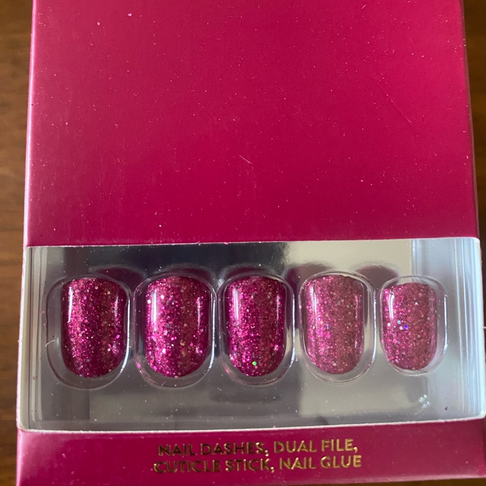 Nail Dashes, 3 sets. Brand new in boxes. - Picture 4 of 5